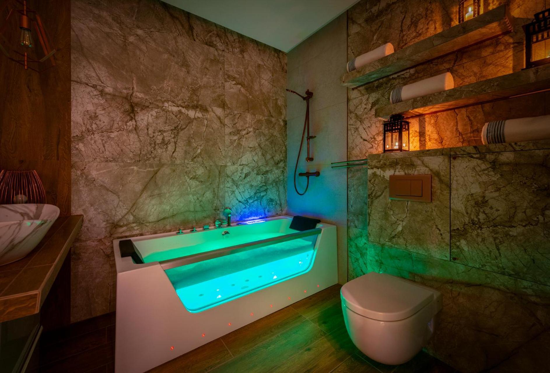 Premium Apartment For Old Town & Jewish Quarter - Balcony Plus Pool Onsite Krakkó Kültér fotó