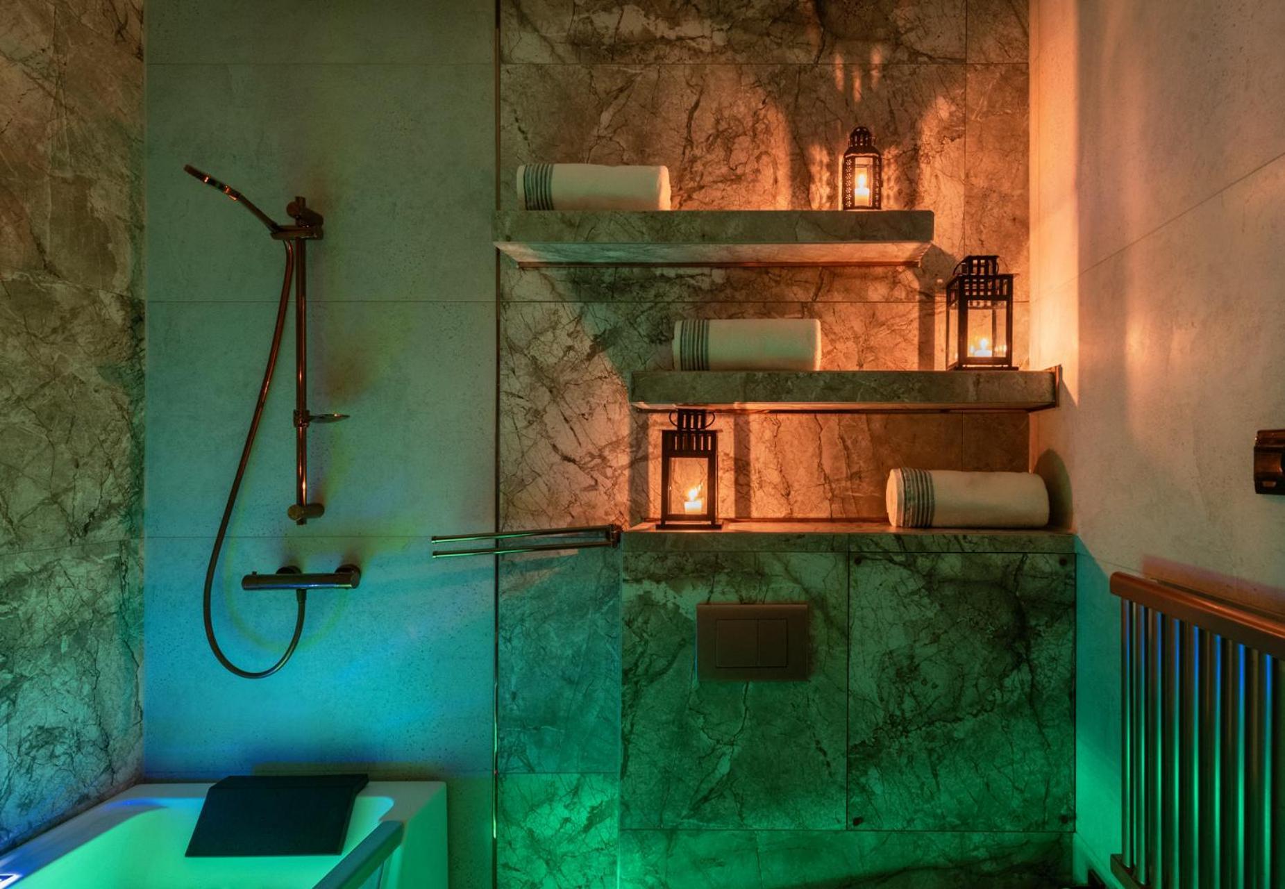 Premium Apartment For Old Town & Jewish Quarter - Balcony Plus Pool Onsite Krakkó Kültér fotó